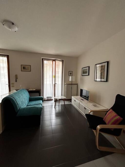 Near Town Centre And Lake - Le Colombe Bardolino Exterior photo