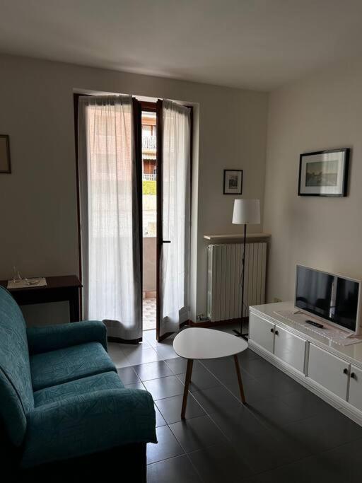 Near Town Centre And Lake - Le Colombe Bardolino Exterior photo