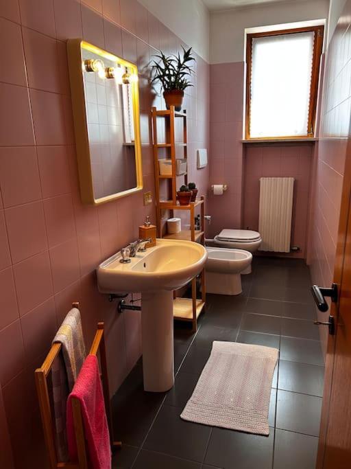 Near Town Centre And Lake - Le Colombe Bardolino Exterior photo